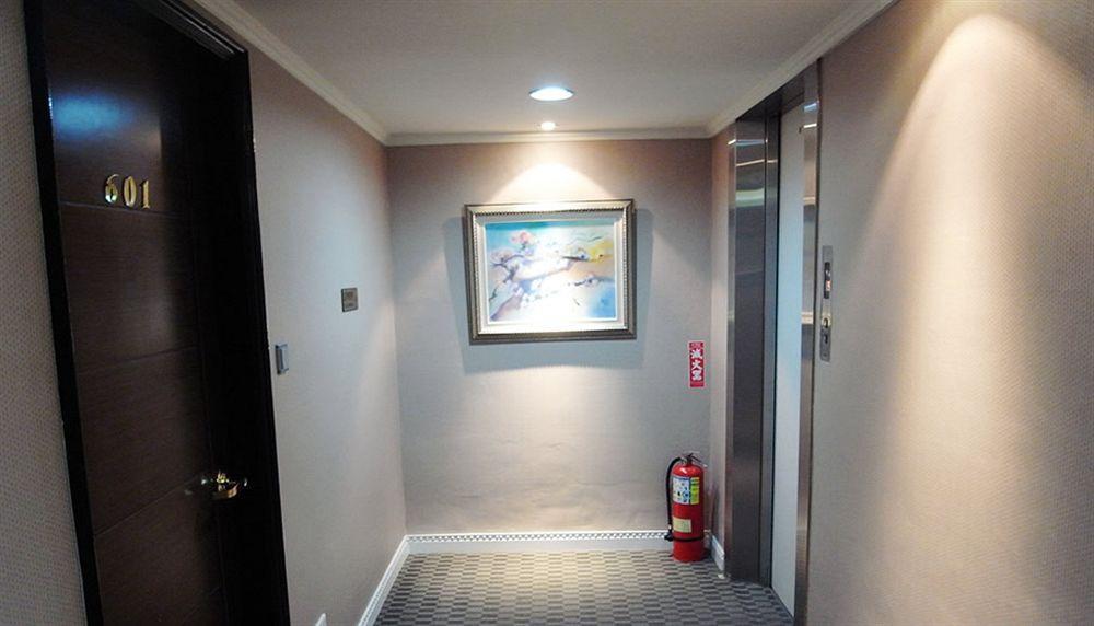 Wonstar Hotel - Songshan Tajpej Zewnętrze zdjęcie